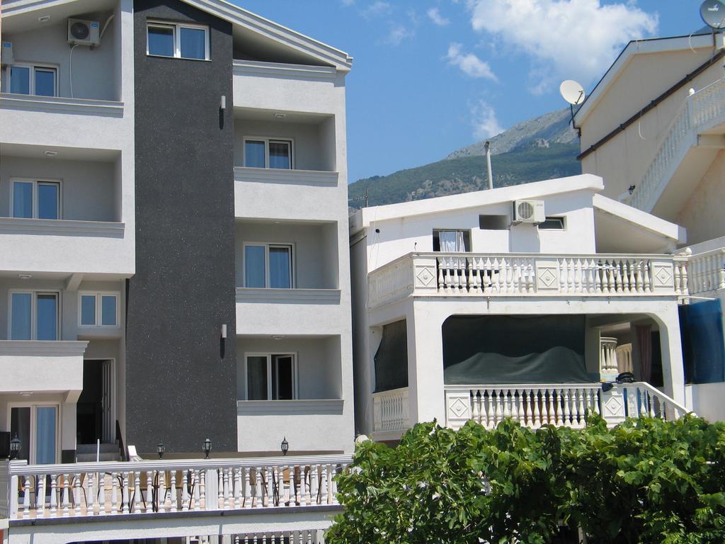 Guest House Dena Добра Вода Екстер'єр фото