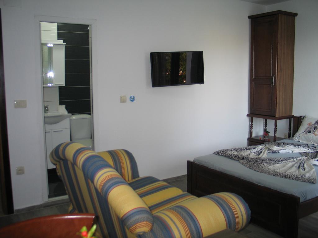Guest House Dena Добра Вода Номер фото